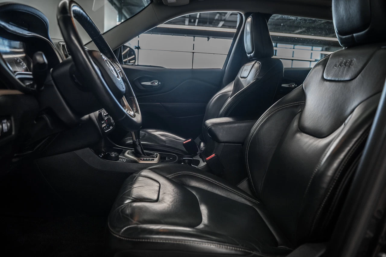 2016 Jeep Cherokee Limited V6 Awd Main Image