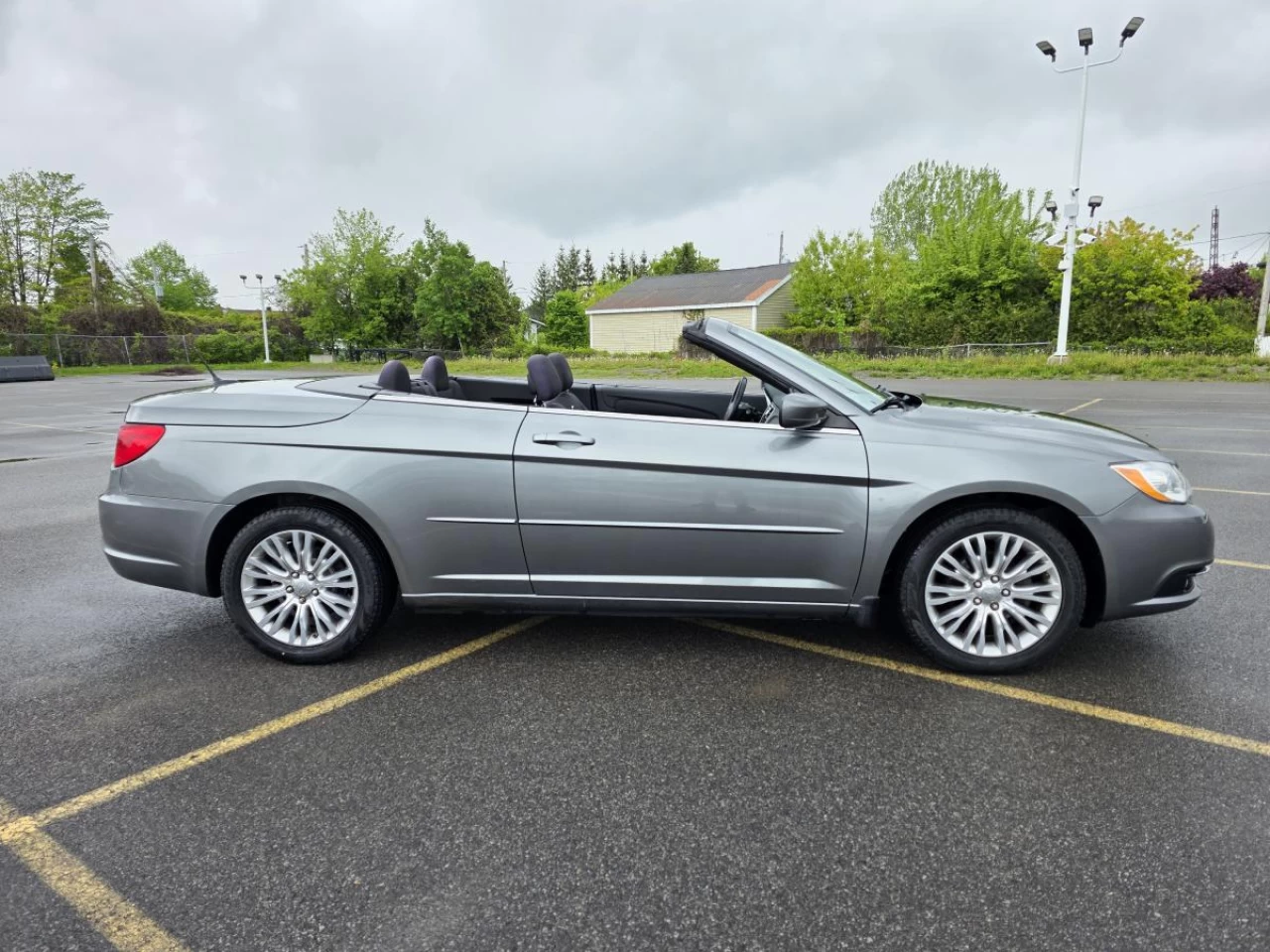 2013 Chrysler 200 2dr Conv Touring Main Image