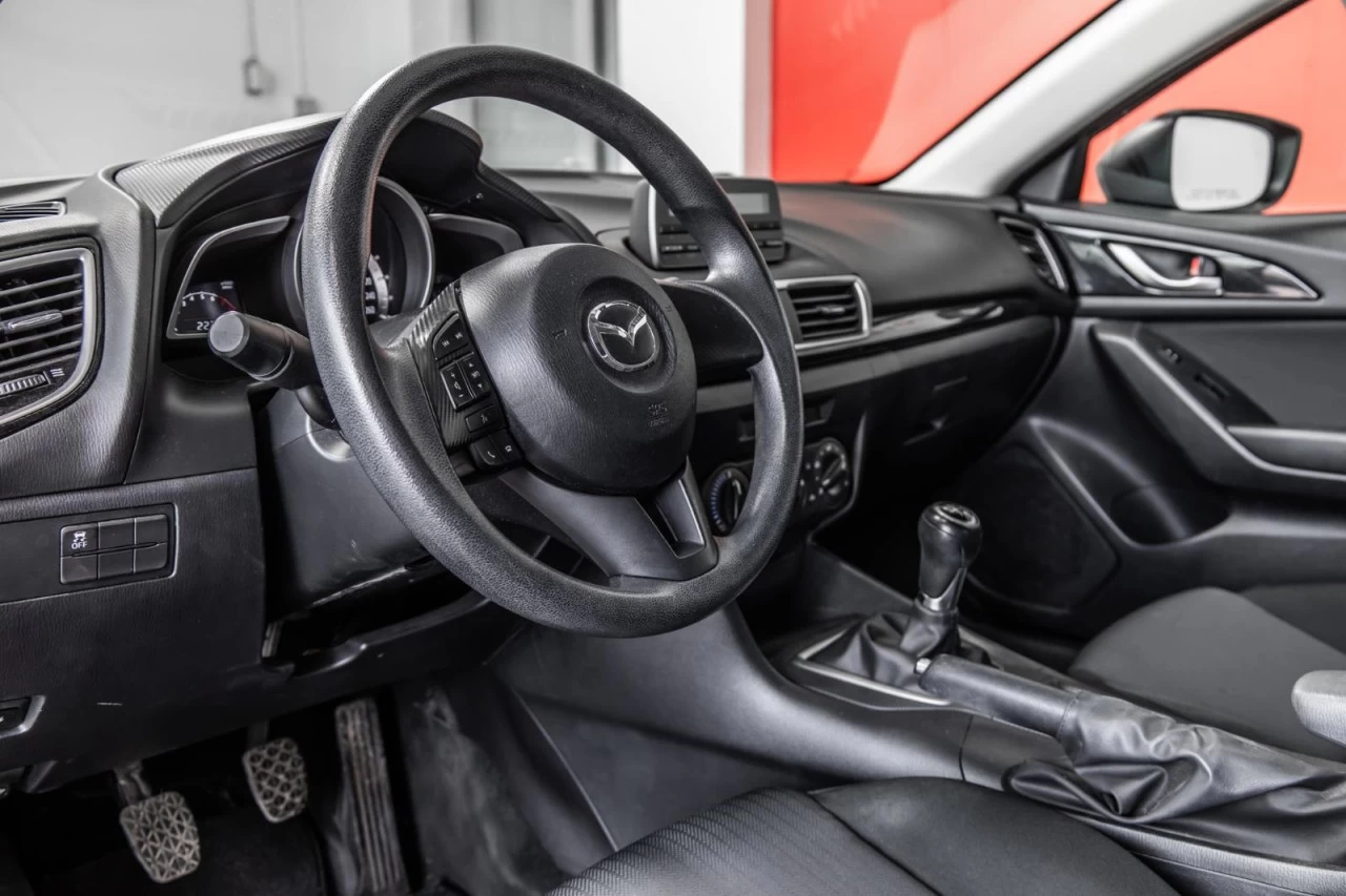 2015 Mazda Mazda3 Manuelle AUBAINE!!! Main Image