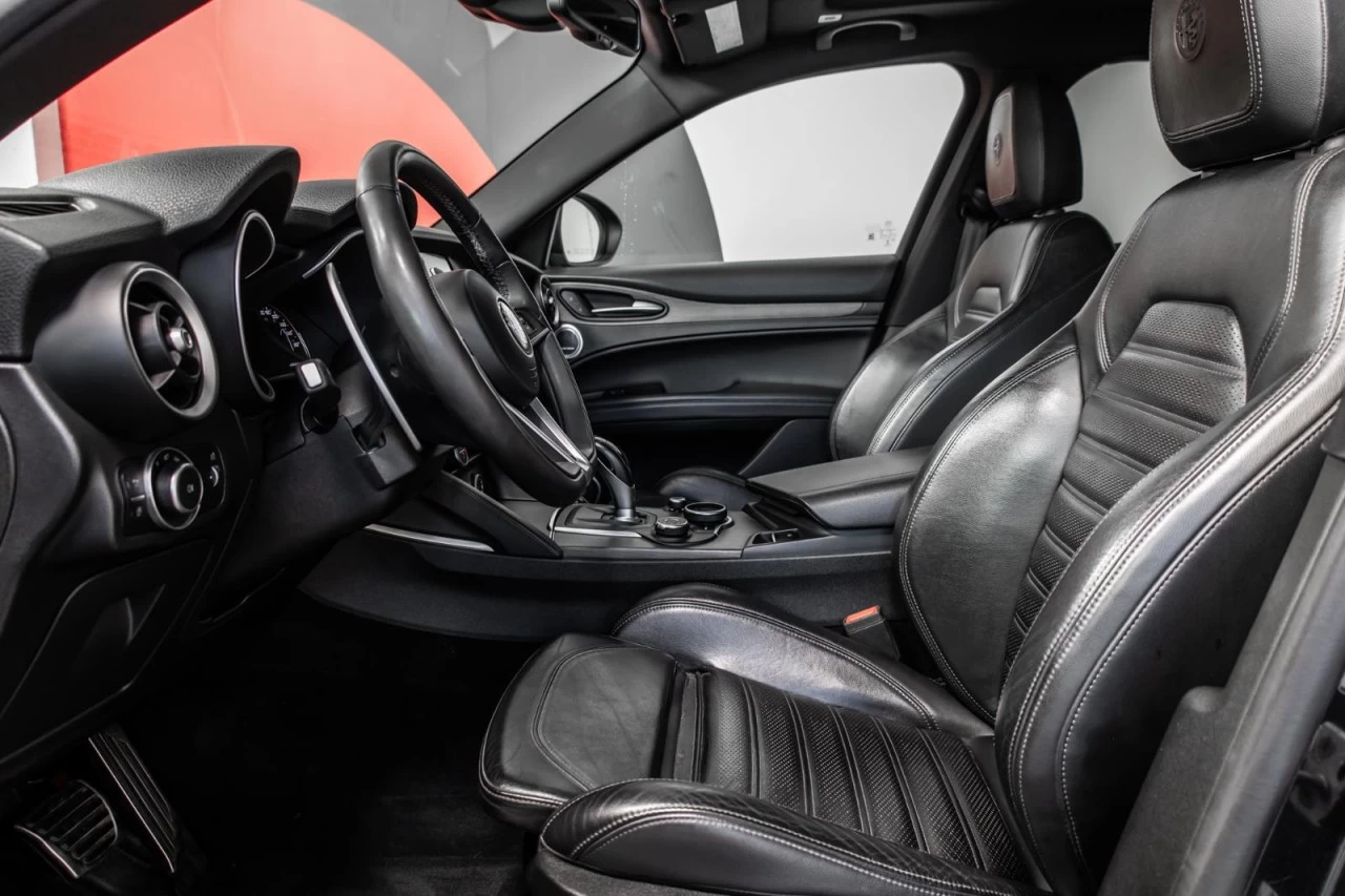2018 Alfa Romeo Stelvio Ti Sport AWD NAVI+CUIR+TOIT.OUVRANT Main Image