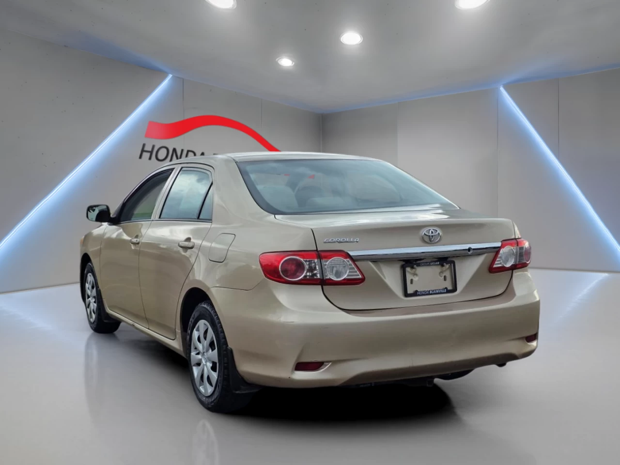 2011 Toyota Corolla 4dr Sdn Auto CE Main Image