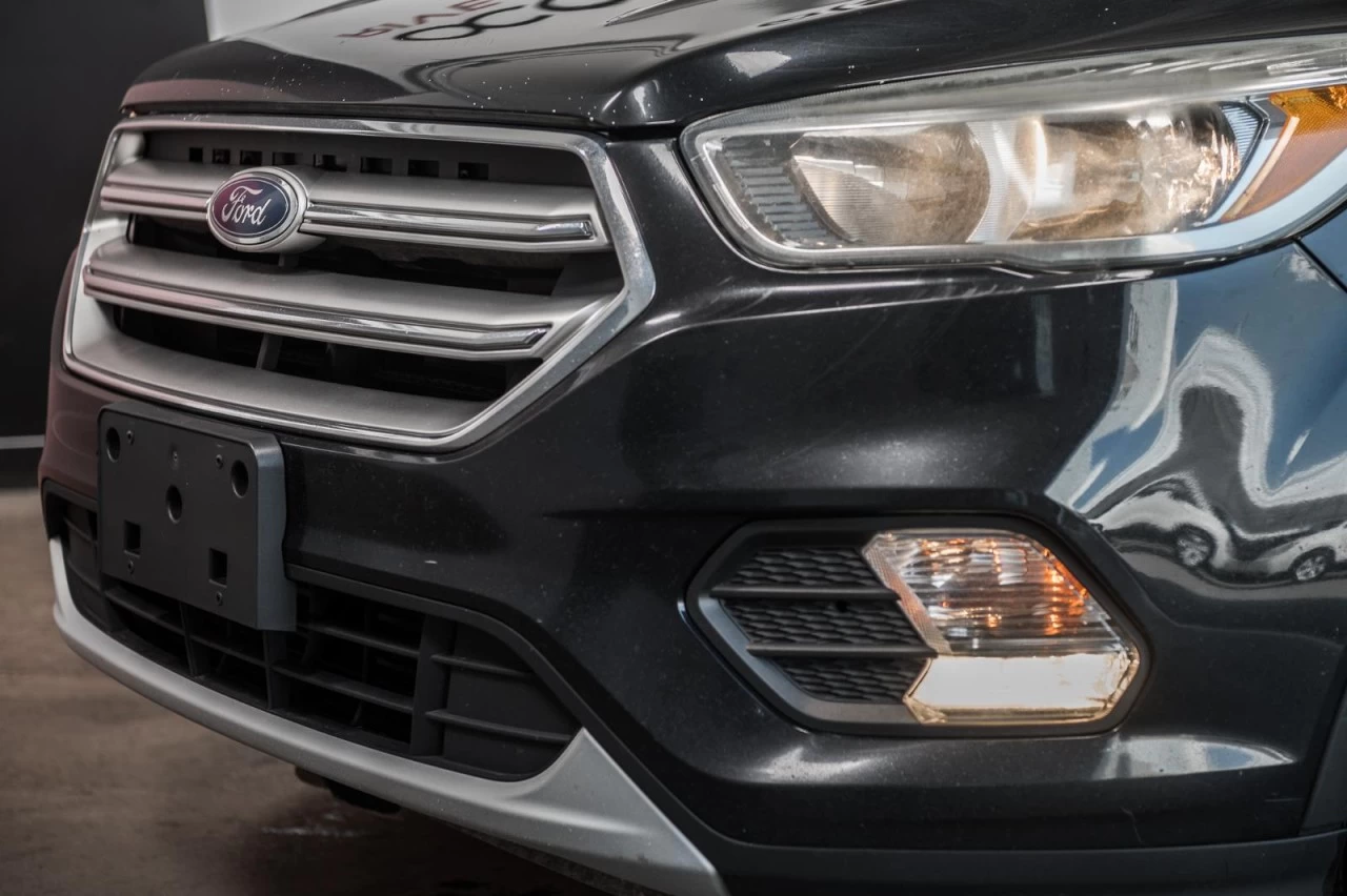 2017 Ford Escape Automatique 4WD SE Main Image