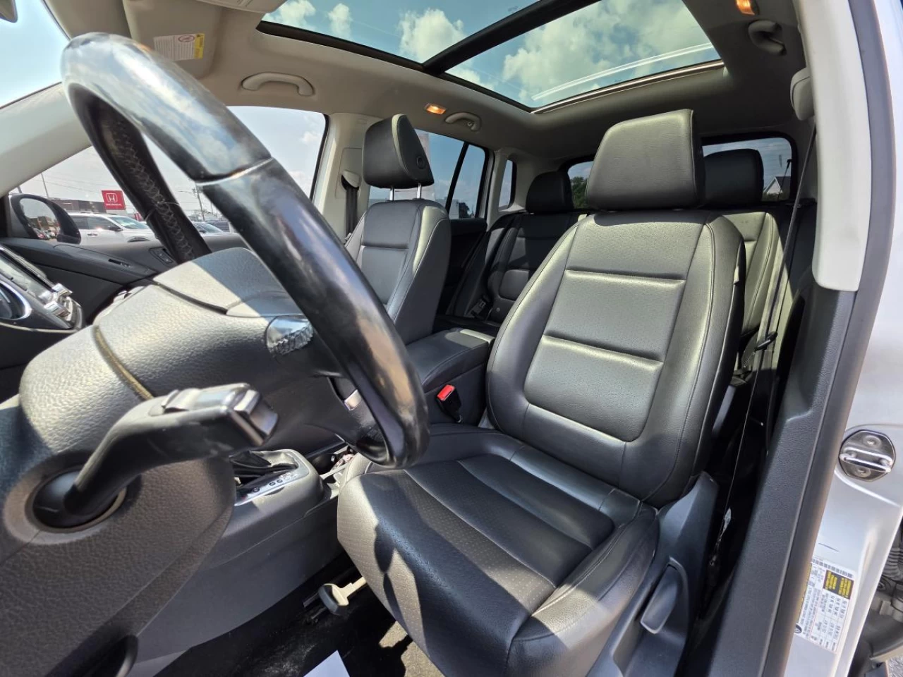 2013 Volkswagen Tiguan 4dr Auto Trendline 4Motion Image principale