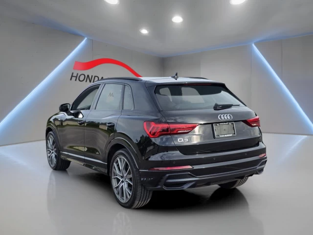 Audi Q3 Technik 45 TFSI quattro 2020