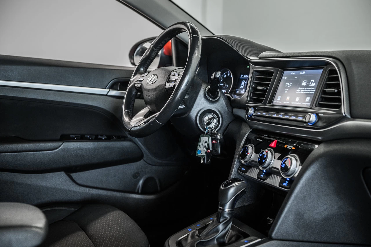 2020 Hyundai Elantra Preferred Image principale