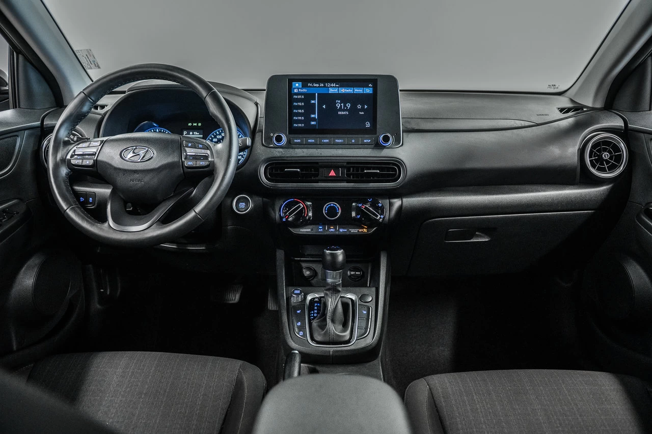 2022 Hyundai Kona Preferred Main Image