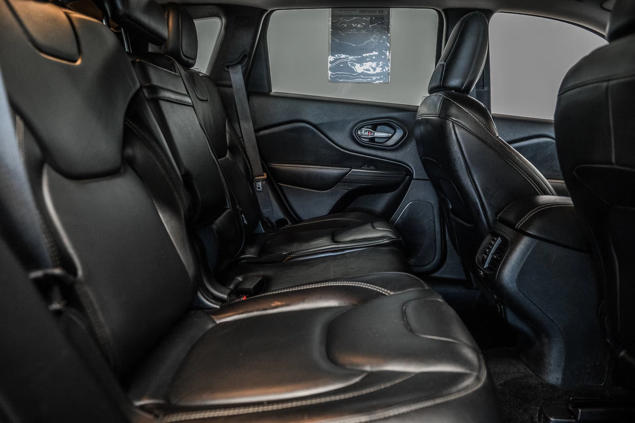 2016 Jeep Cherokee Limited V6 Awd Main Image