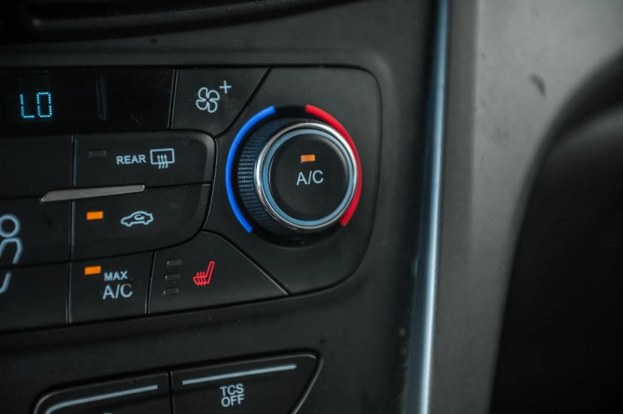 2017 Ford Escape Automatique 4WD SE Main Image