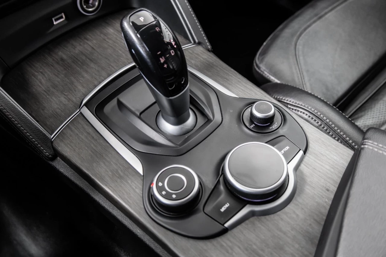 2018 Alfa Romeo Stelvio Ti Sport AWD NAVI+CUIR+TOIT.OUVRANT Main Image