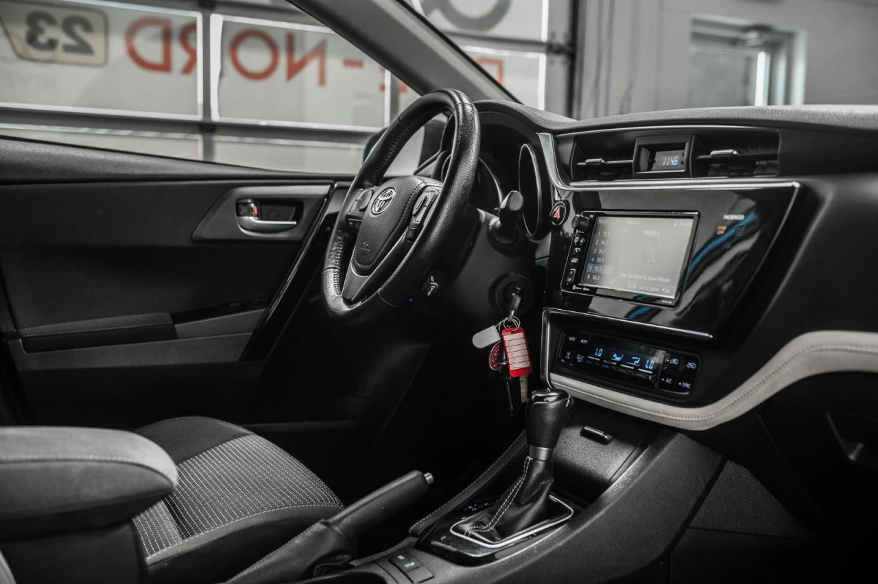 2018 Toyota Corolla iM SIEGES.CHAUFF+CAM.RECUL+BLUETOOTH+REG.VITESSE Image principale