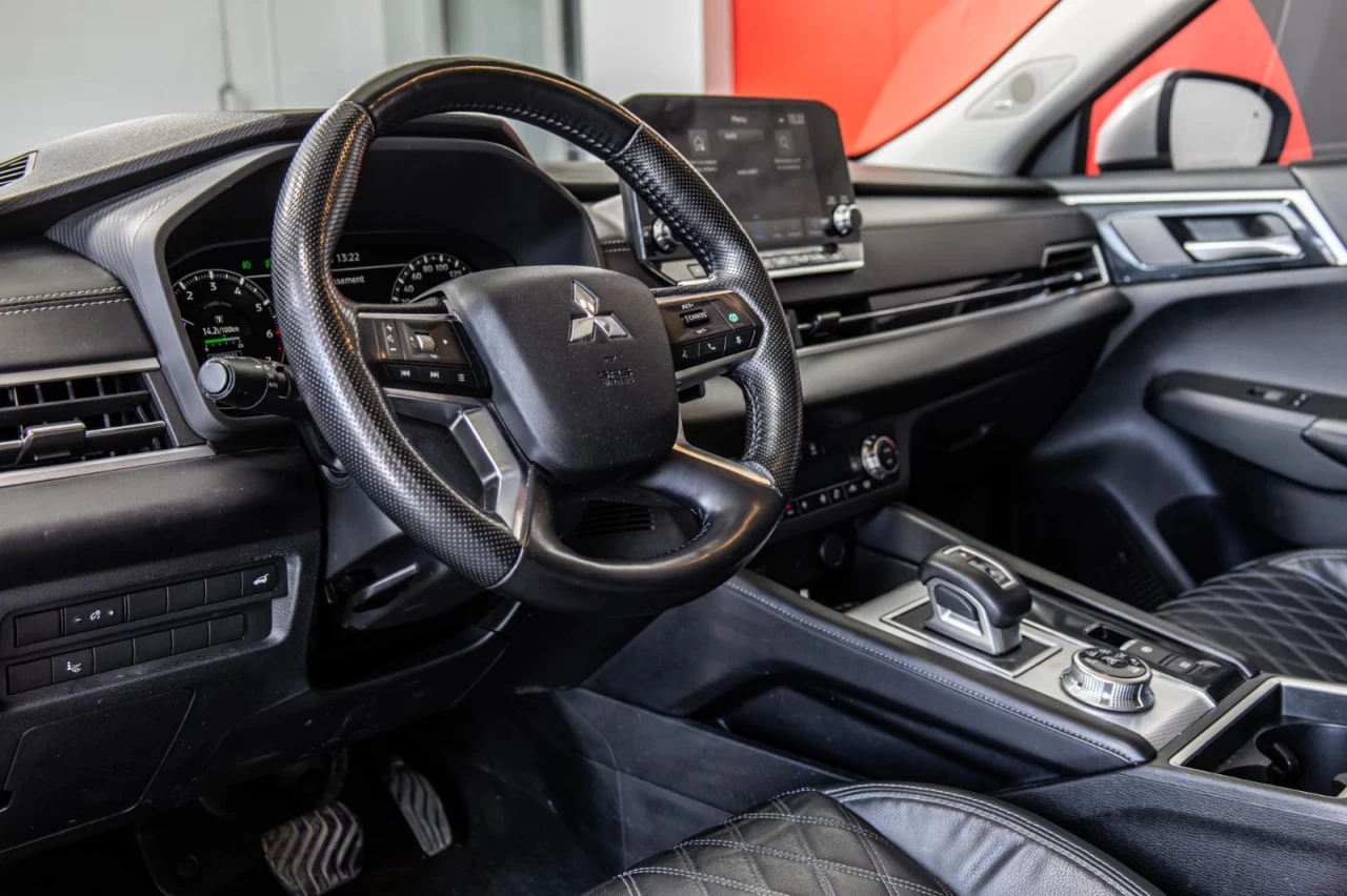 2022 Mitsubishi Outlander GT S-AWC NAVI+TOIT.PANO+CUIR+SIEGES.CHAUFFANTS Main Image