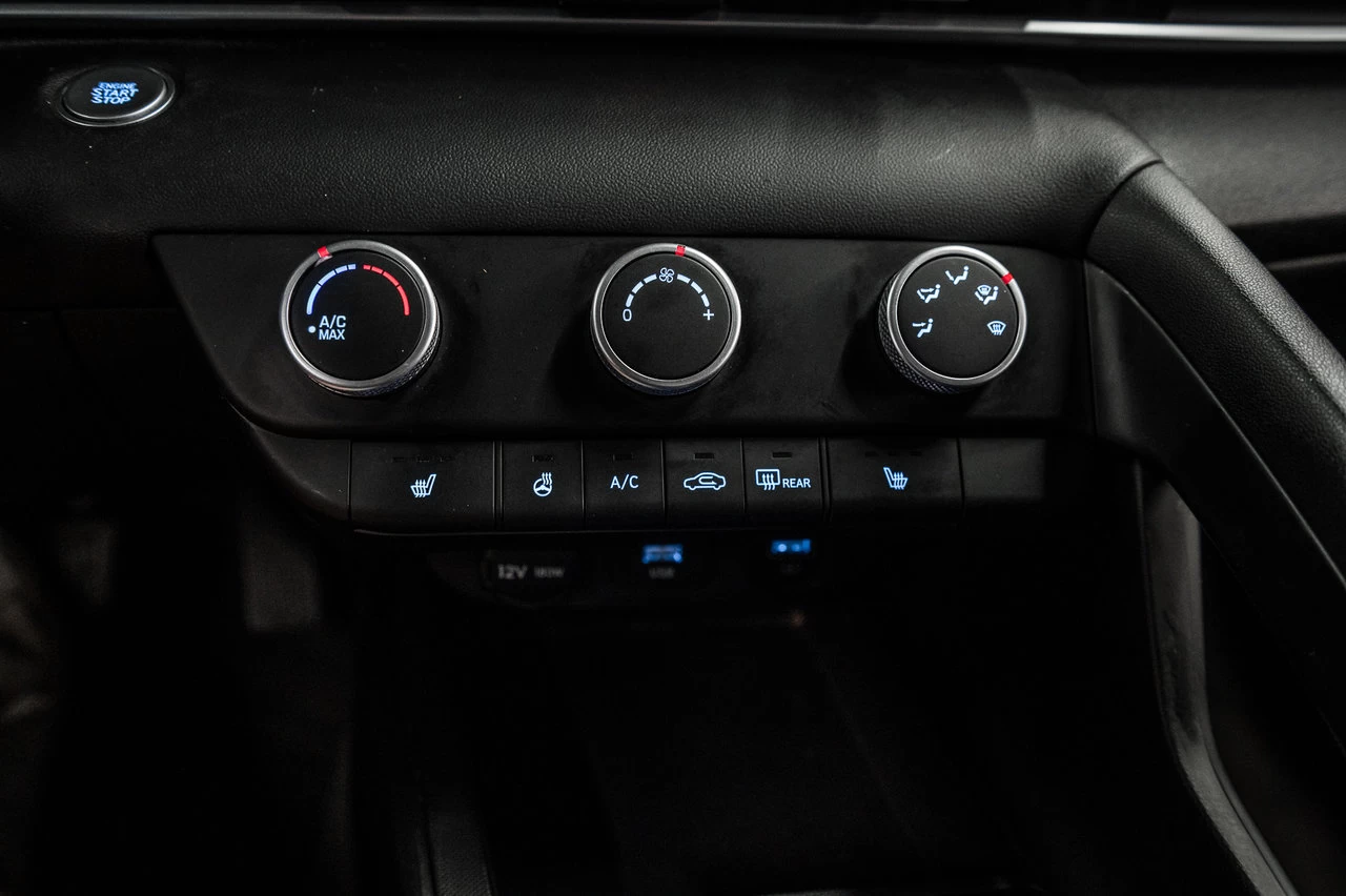 2022 Hyundai Elantra Preferred Image principale