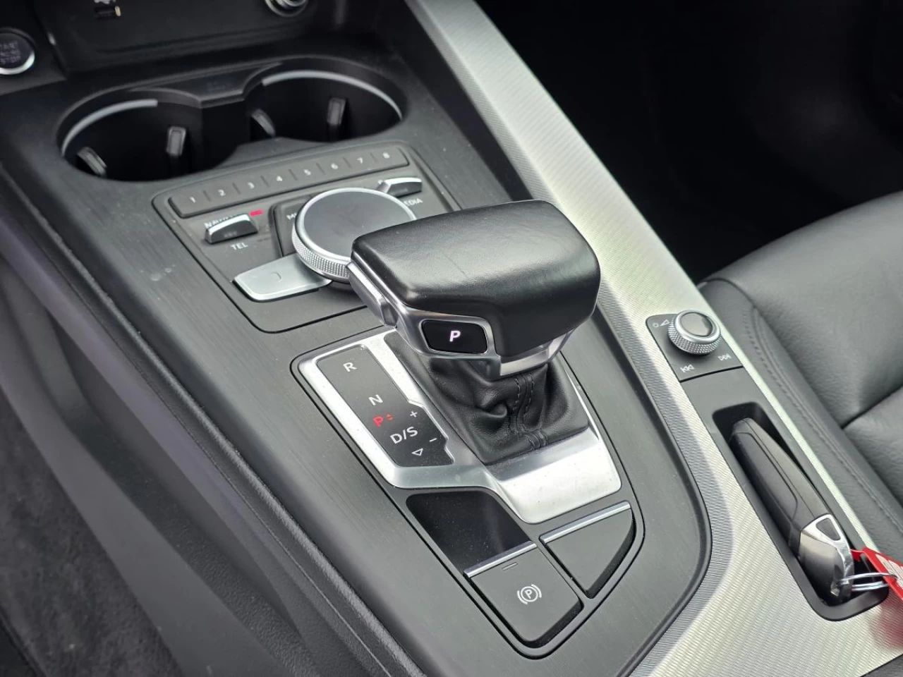 2018 Audi A4 2.0 TFSI quattro Progressiv S tronic Image principale