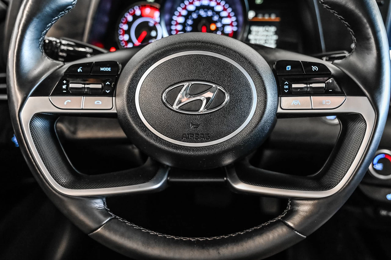 2023 Hyundai Elantra Preferred Image principale