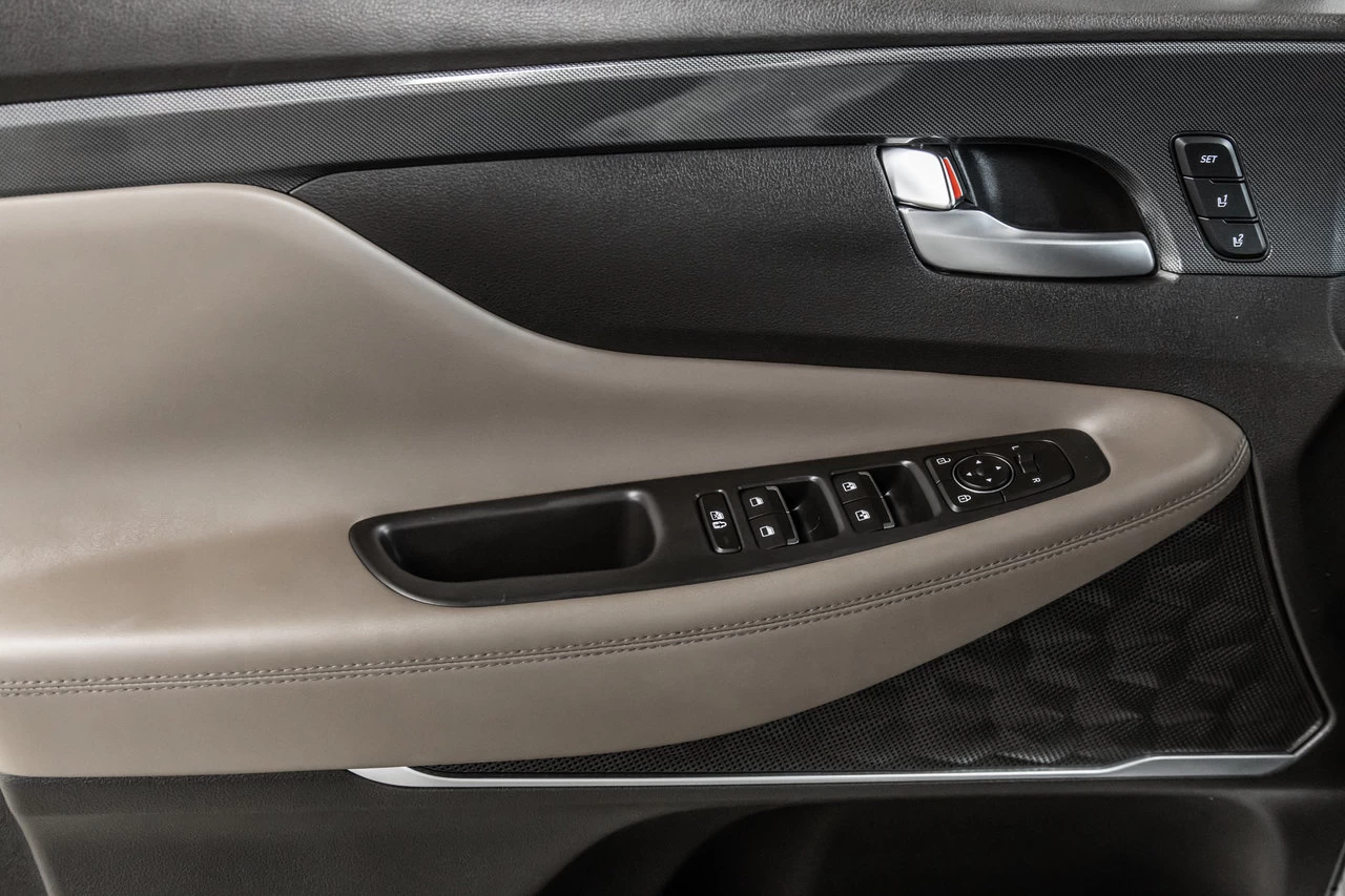2022 Hyundai Santa Fe Plug-In Hybrid Luxury Awd Main Image