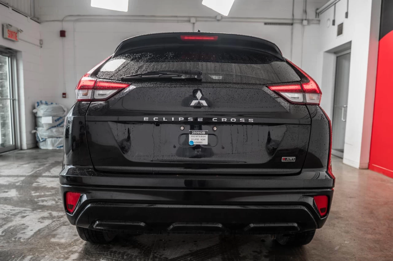 2022 Mitsubishi Eclipse Cross GT AWC+TOIT.PANO+CUIR+VOLANT/SIEGES.CHAUFF Main Image