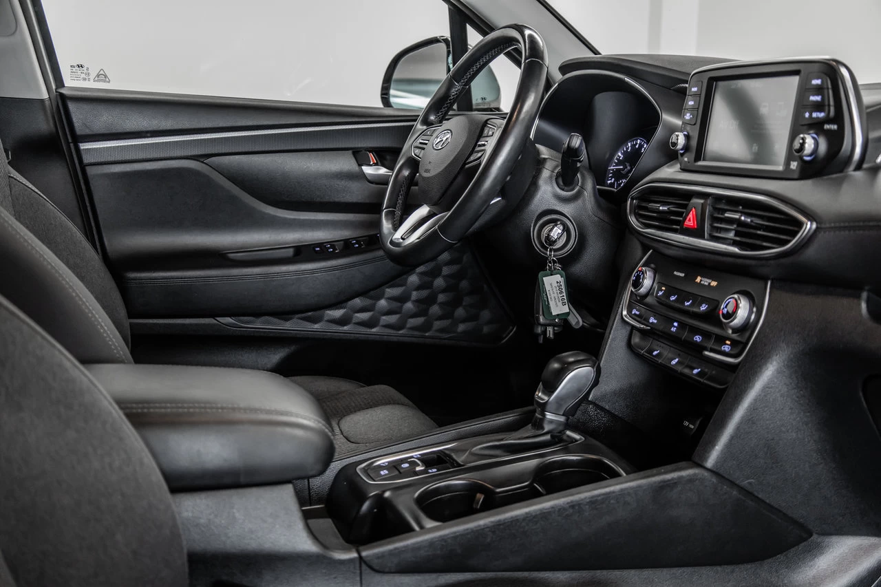 2019 Hyundai Santa Fe Essential Image principale