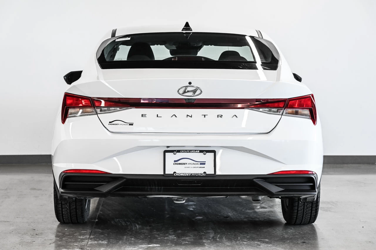 2023 Hyundai Elantra Preferred Image principale