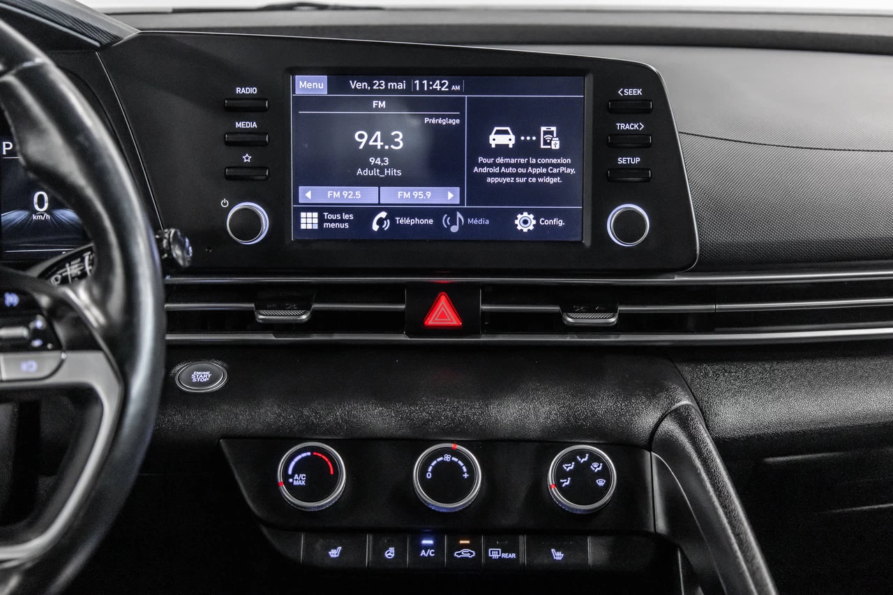 2022 Hyundai Elantra Preferred Image principale