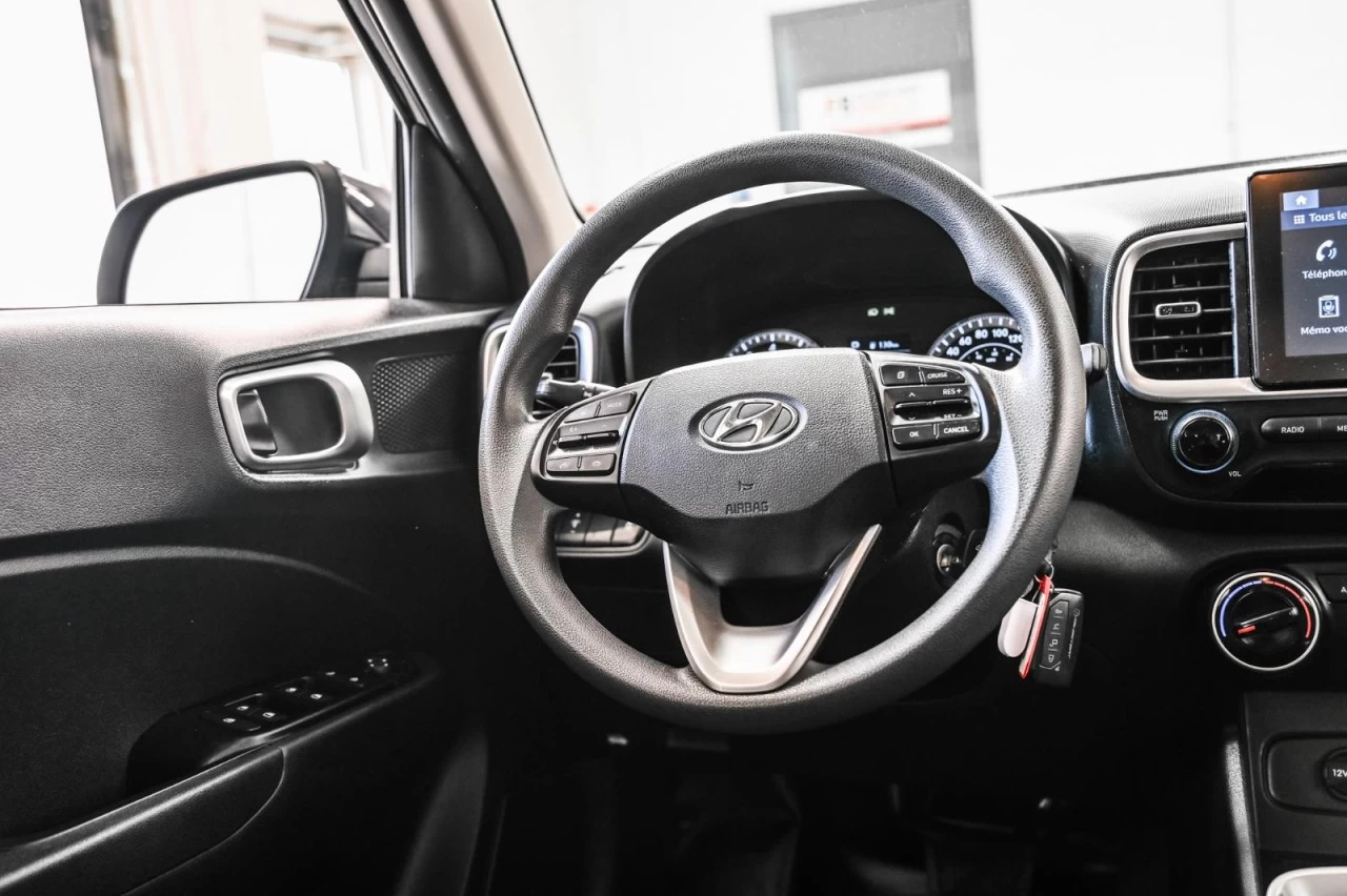 2020 Hyundai Venue Essential SIEGES.CHAUFF+CARPLAY+BLUETOOTH Main Image