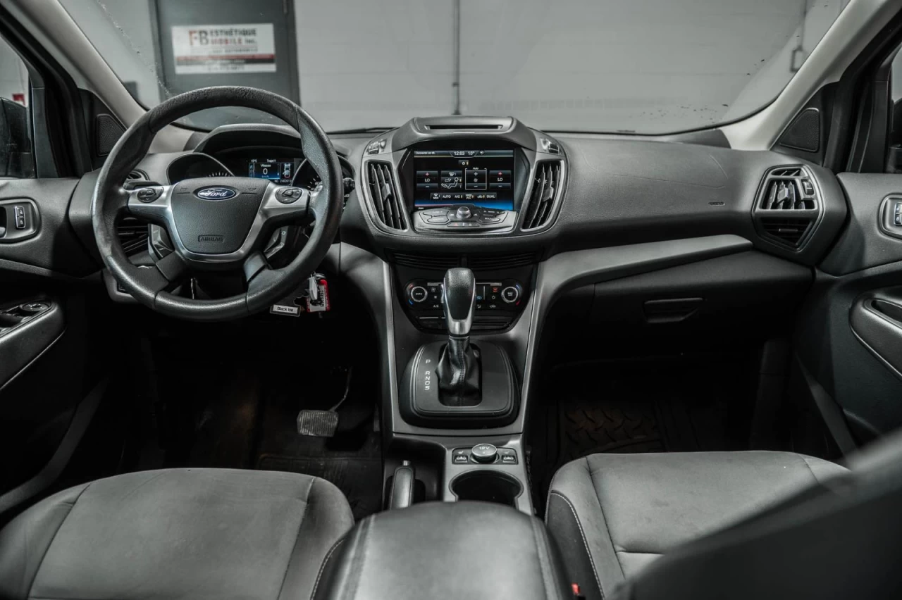 2014 Ford Escape 4WD SE AUBAINE! Image principale