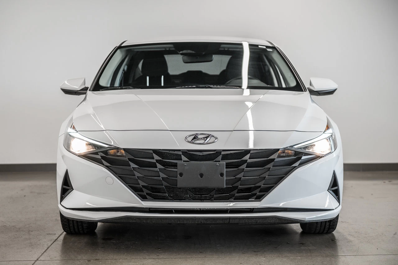 2022 Hyundai Elantra Preferred Image principale