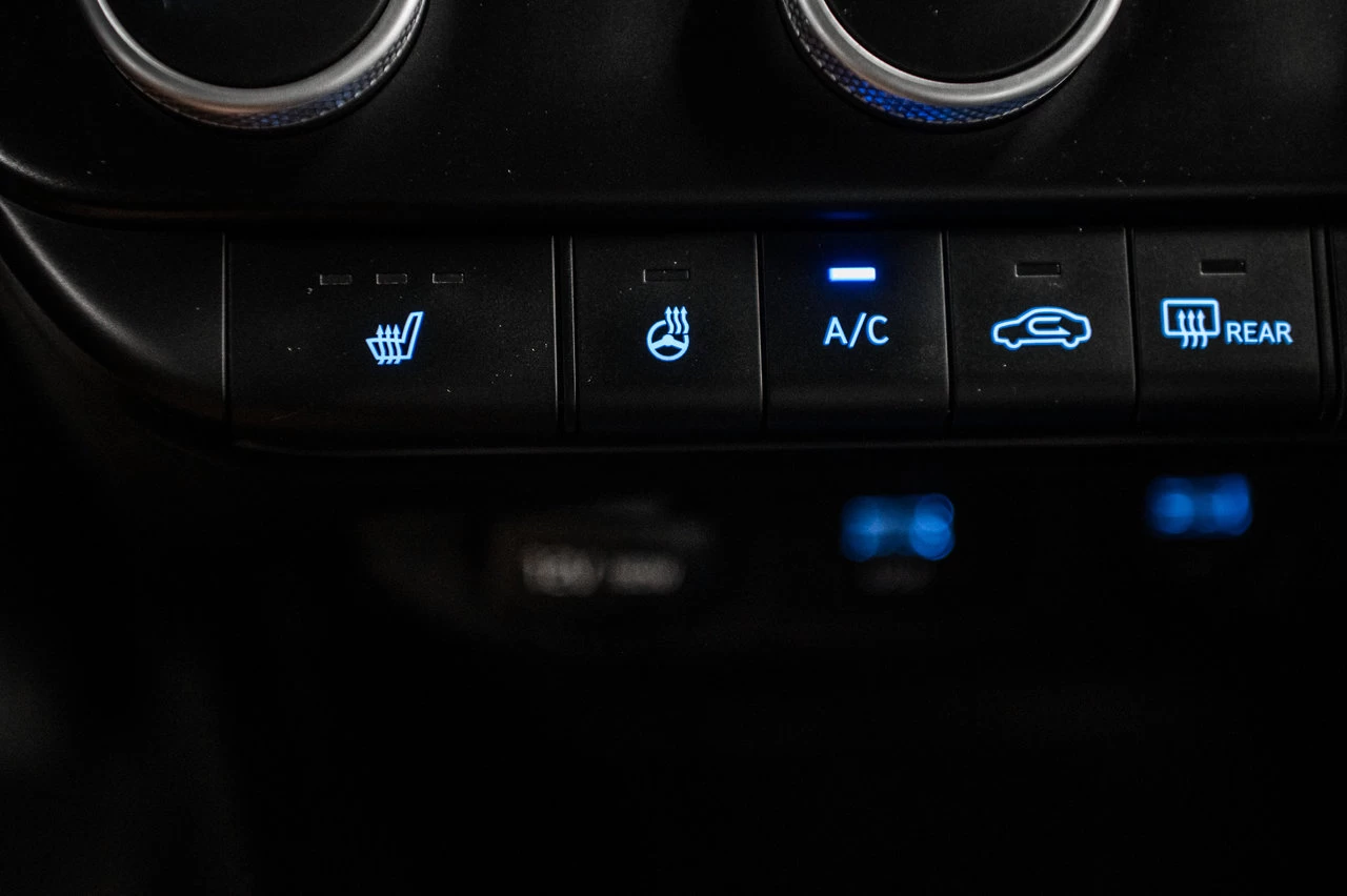 2021 Hyundai Elantra Preferred Main Image