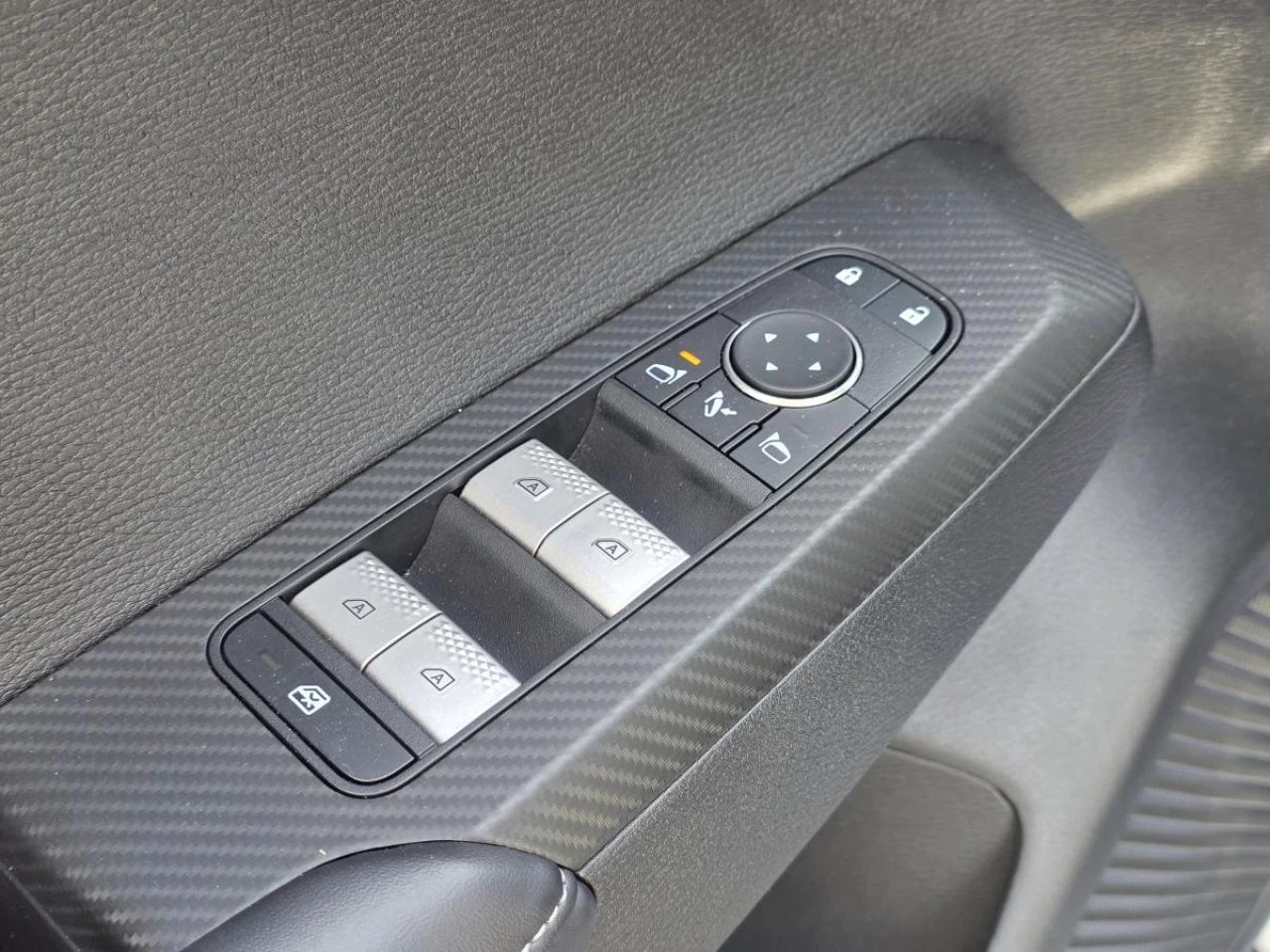 2025 Mitsubishi Outlander LE S-AWC Main Image