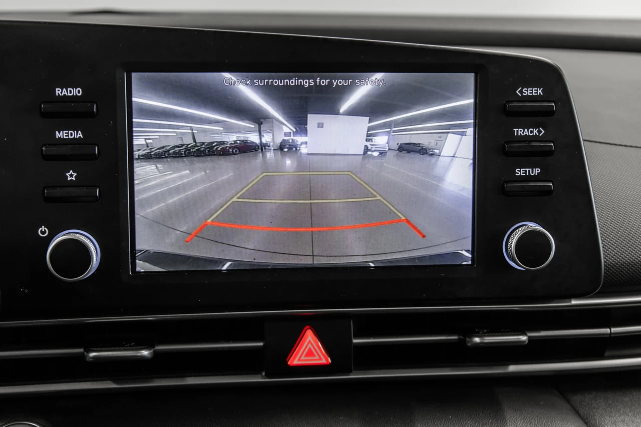 2022 Hyundai Elantra hybrid Preferred Main Image