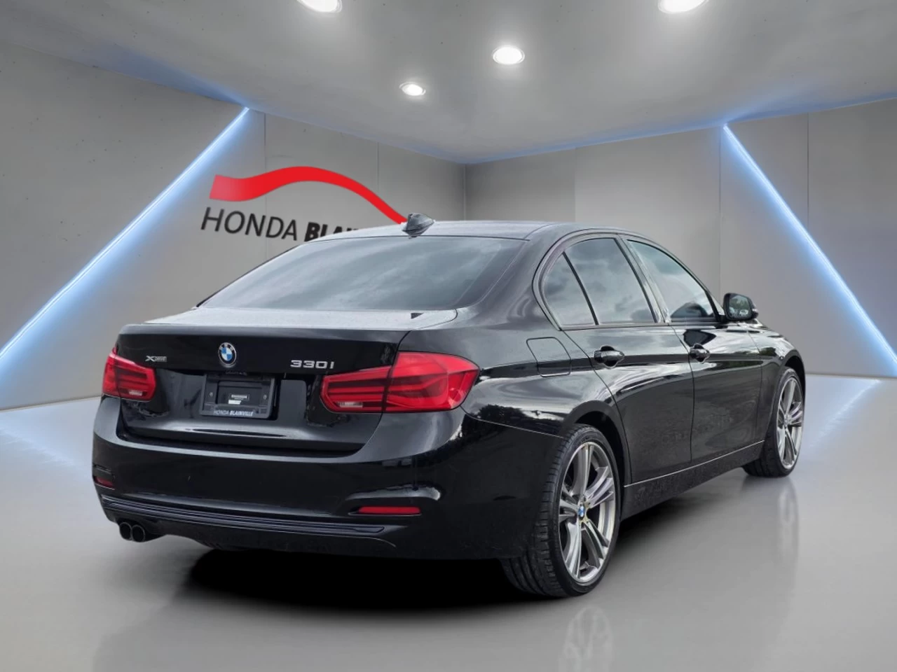 2018 BMW 3 Series Sedan Main Image