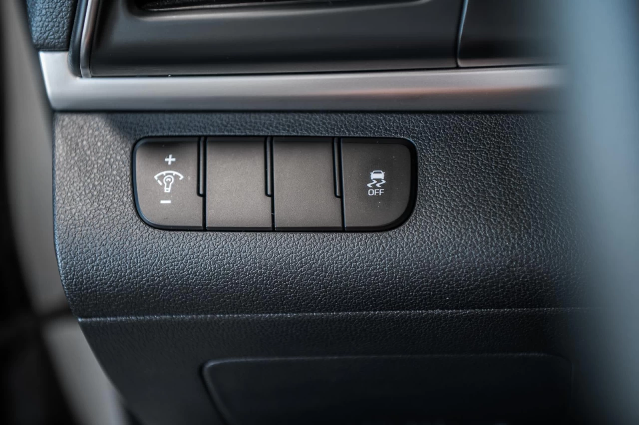 2020 Hyundai Elantra Essential SIEGES.CHAUFFANTS+CARPLAY Main Image