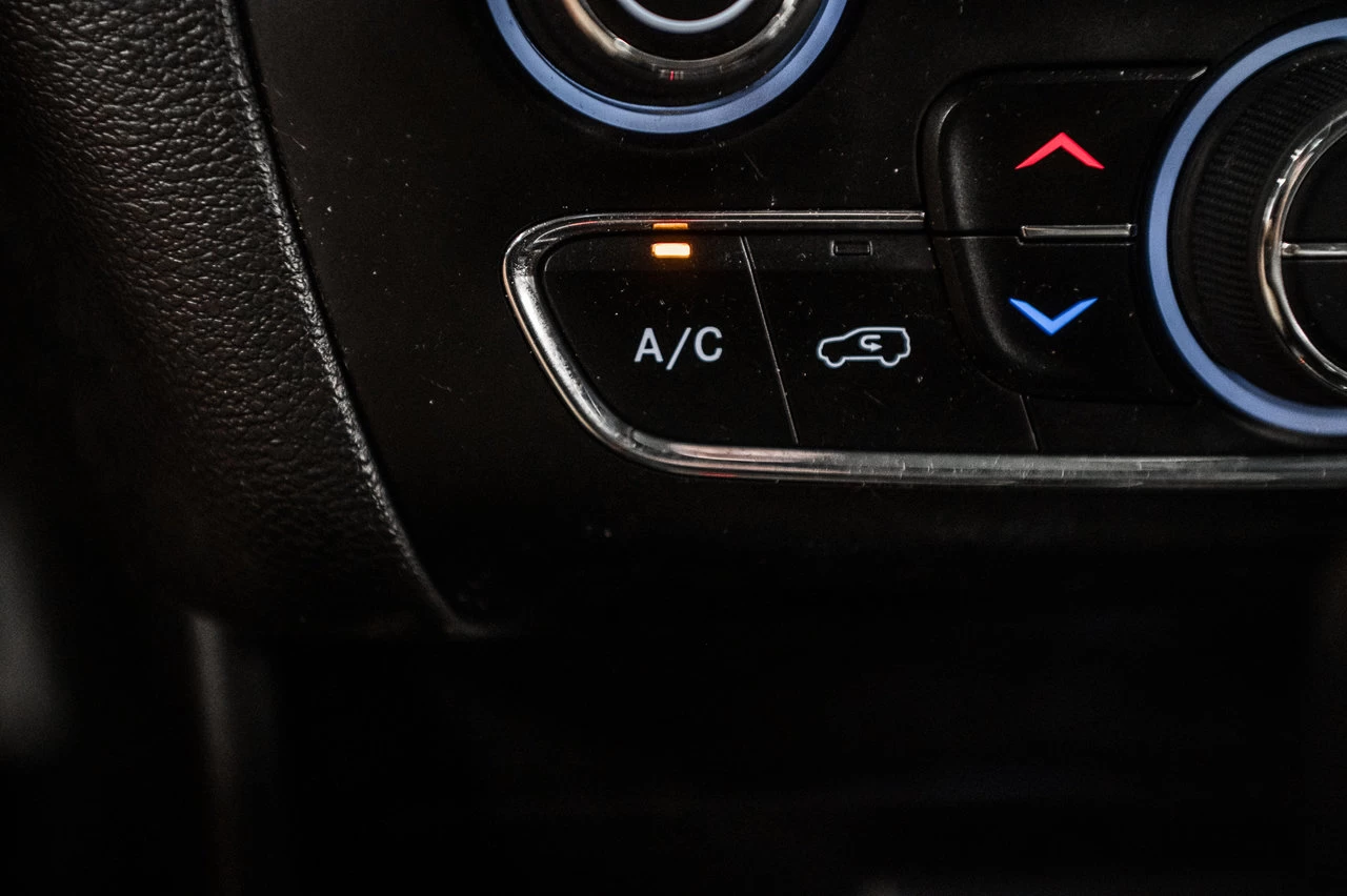 2016 Jeep Cherokee Limited V6 Awd Main Image