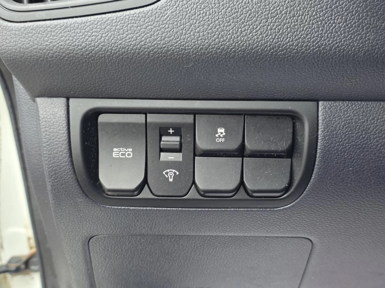 2014 Kia Rio 4dr Sdn Auto LX+ Image principale