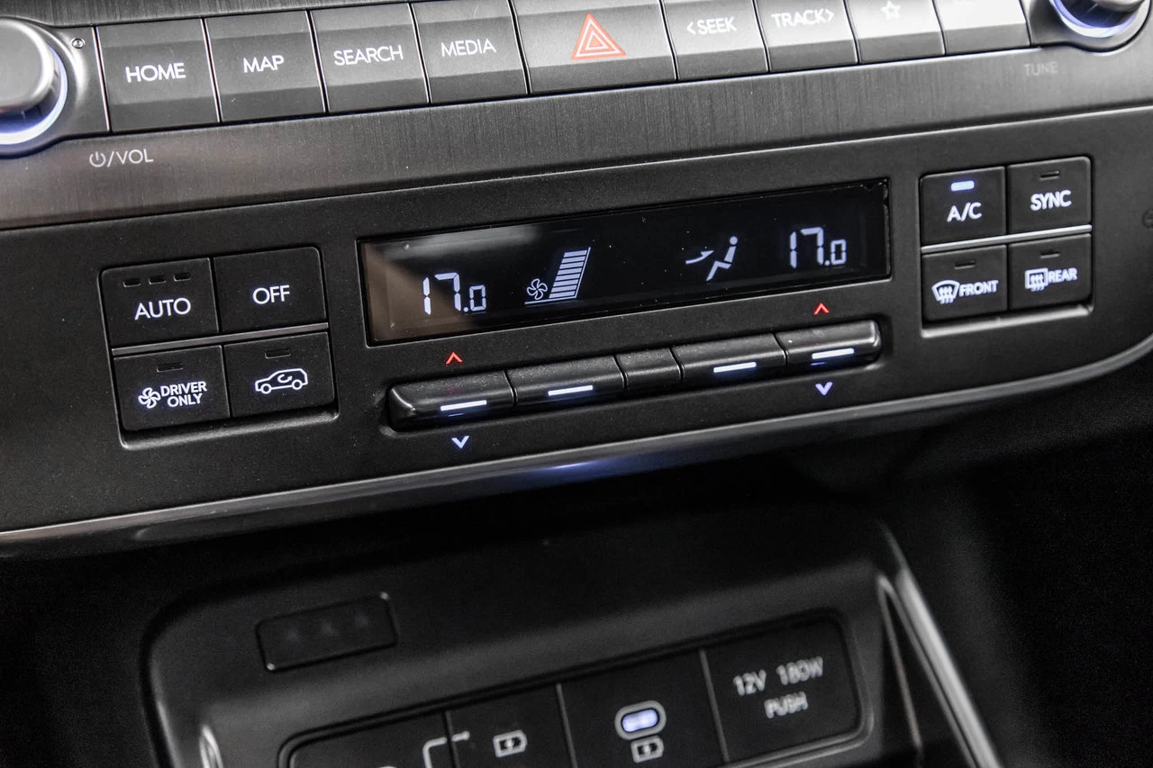 2025 Hyundai Kona Electric Preferred Main Image