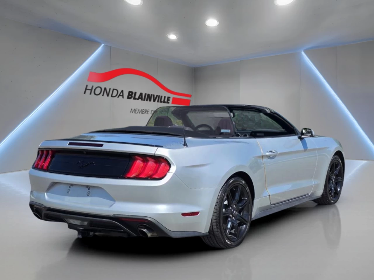 2018 Ford Mustang EcoBoost Premium Convertible Main Image