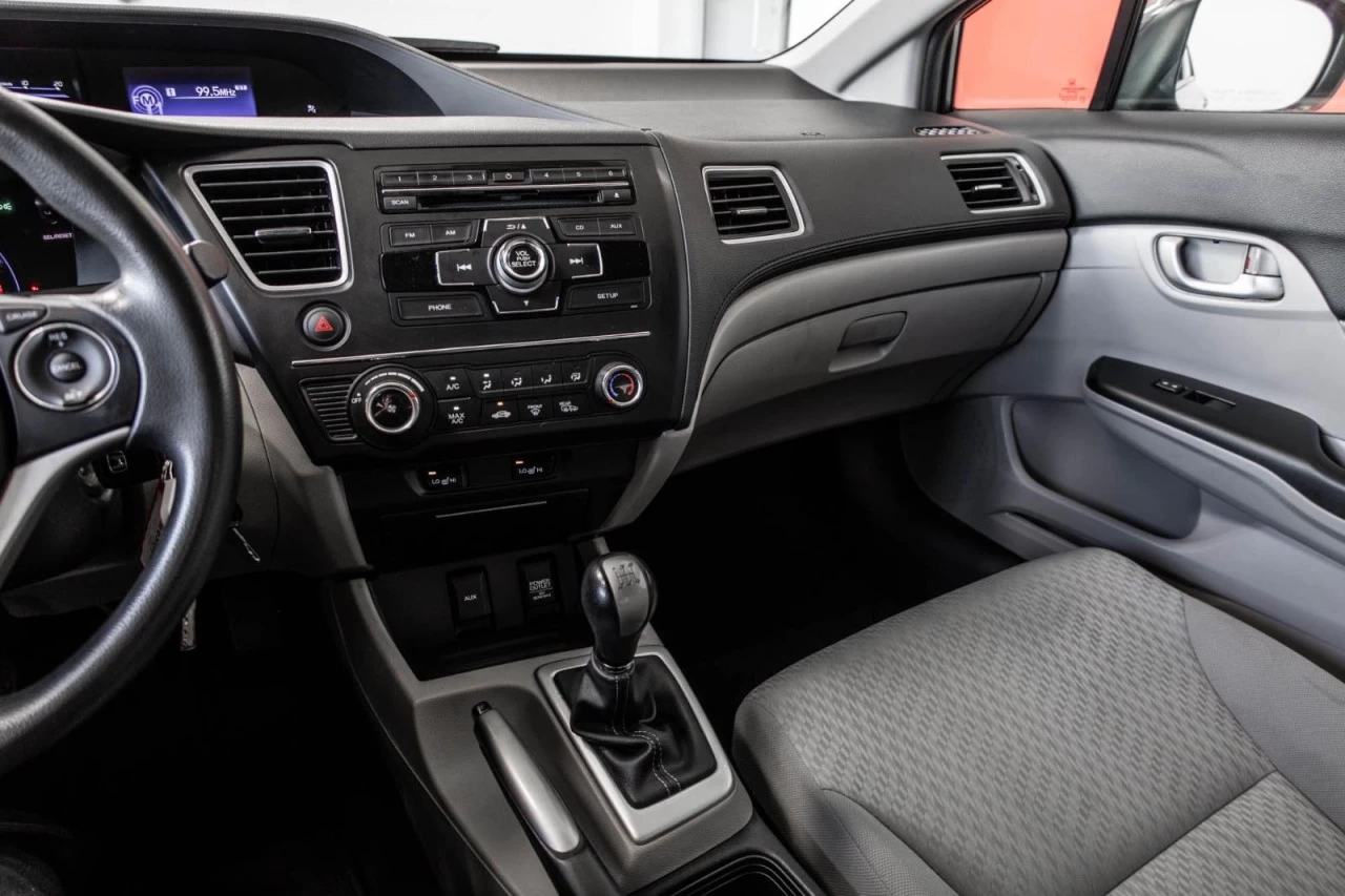2015 Honda Civic Sedan LX Manuelle Garantie 1 AN Image principale