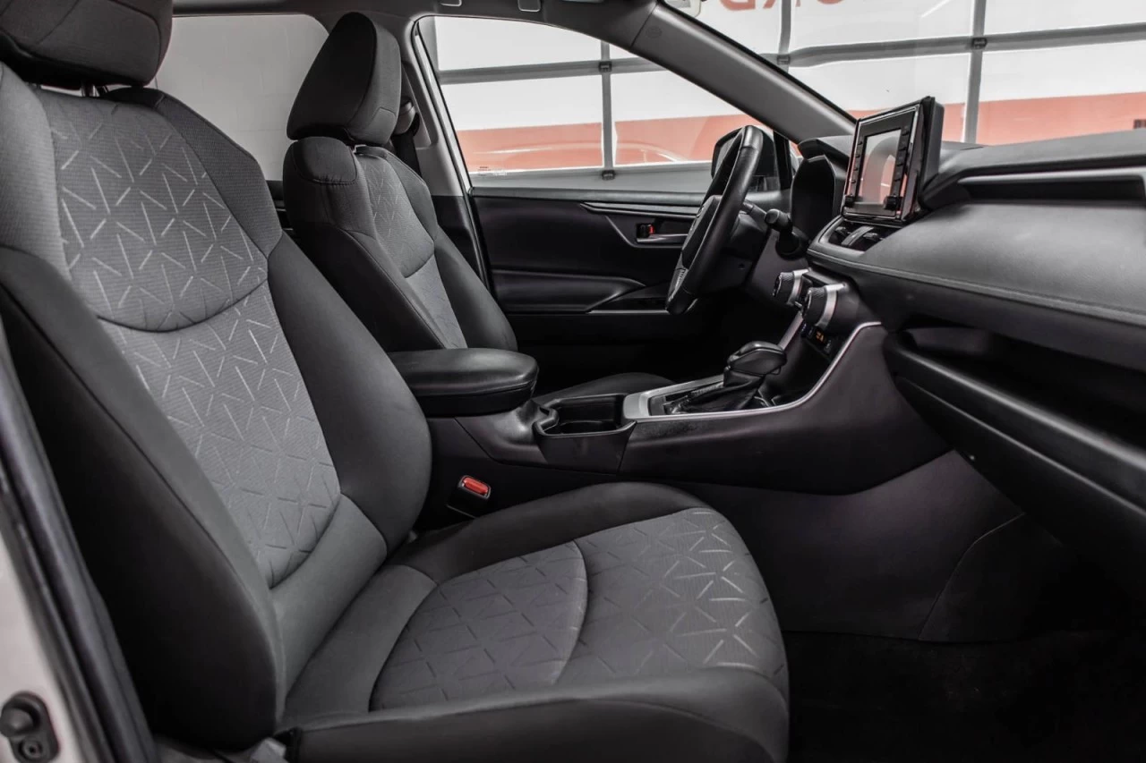 2020 Toyota RAV4 XLE AWD+TOIT.OUVRANT+SIEGES.CHAUFF+CARPLAY Main Image