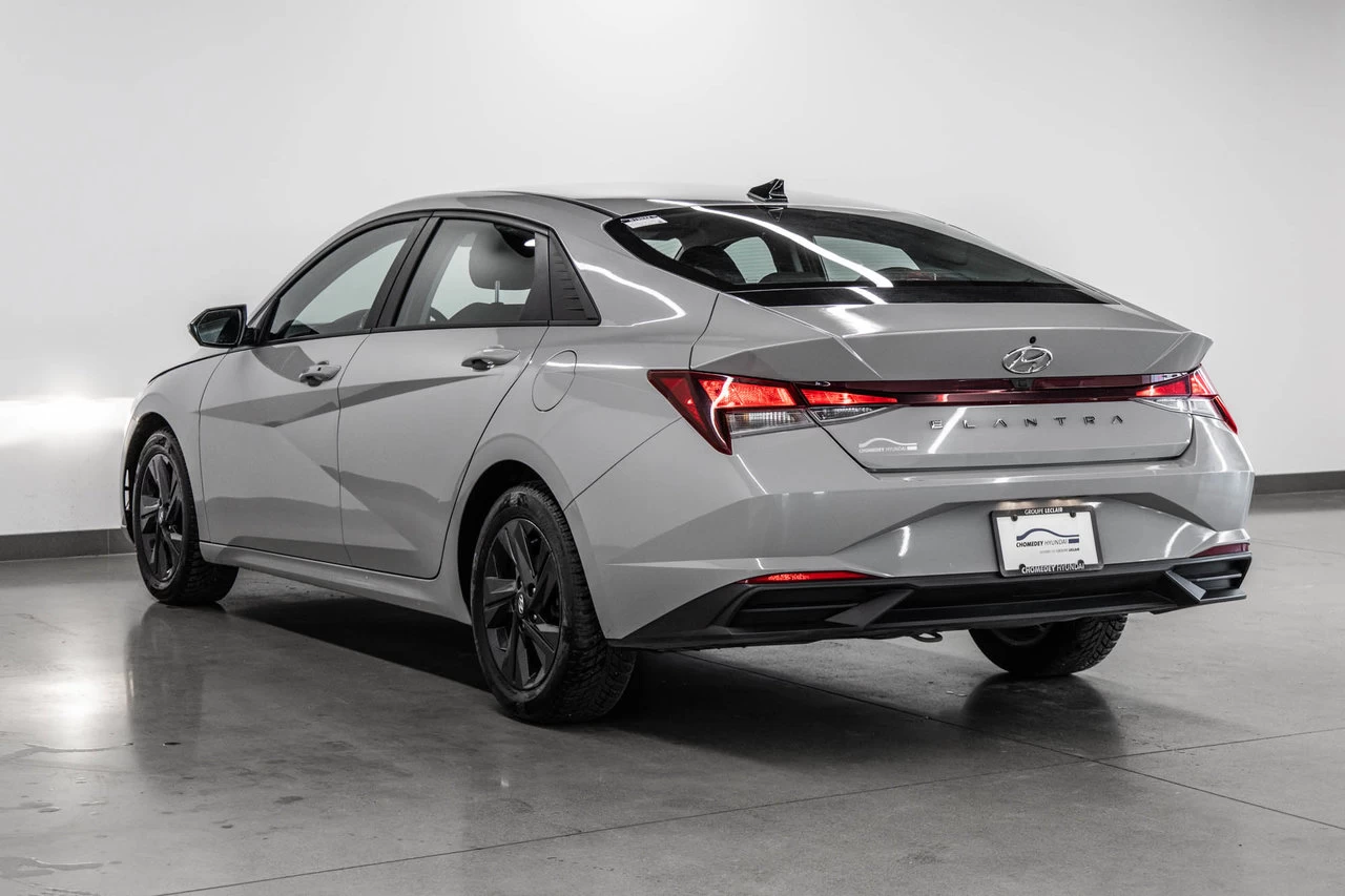 2021 Hyundai Elantra Preferred Image principale