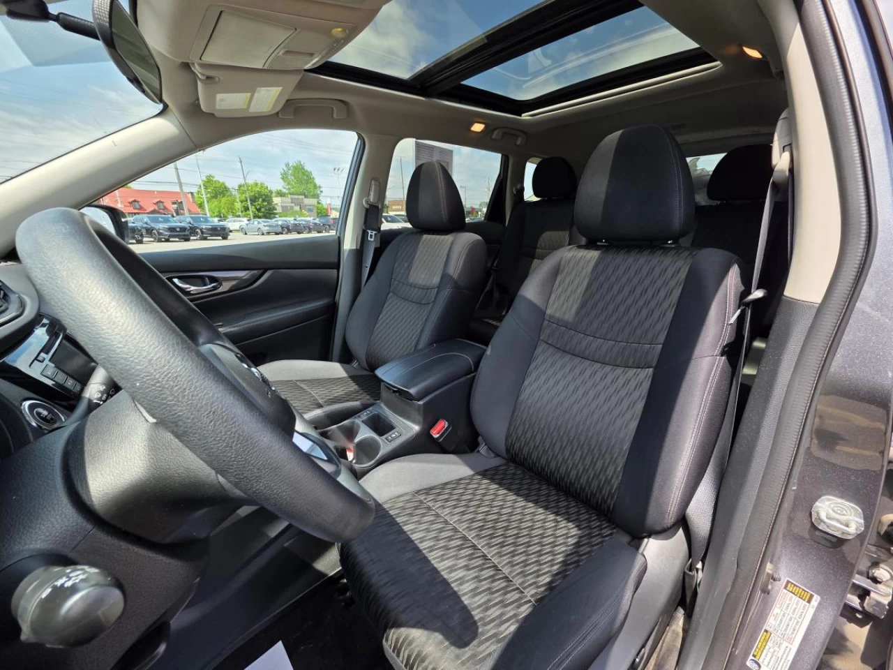 2018 Nissan Rogue AWD S Image principale