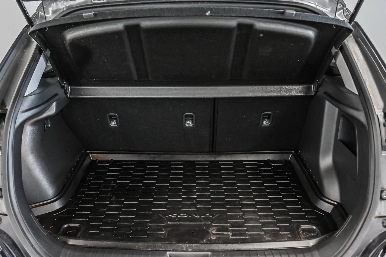 2023 Hyundai Kona electric Preferred Main Image