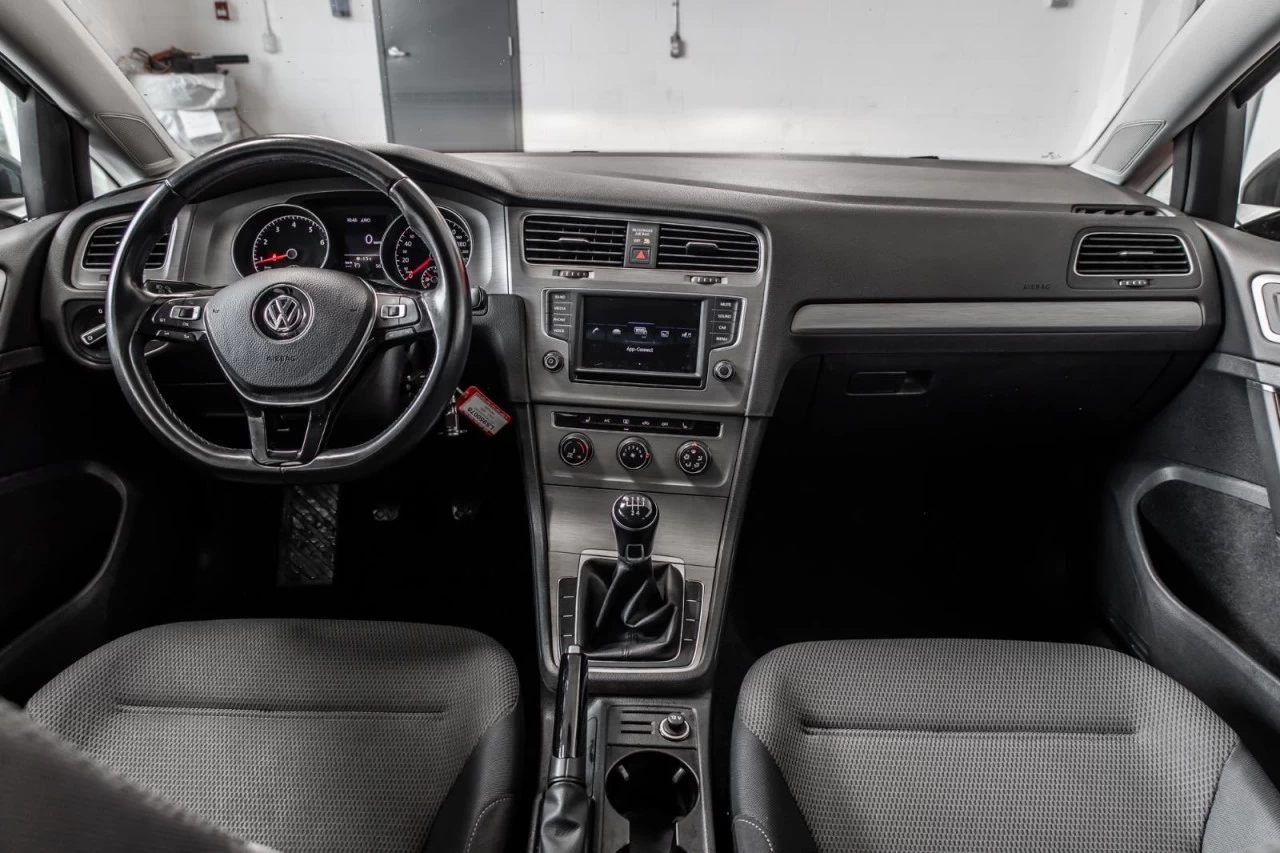 2017 Volkswagen Golf Trendline SIEGES.CHAUFF+BLUETOOTH+CAM.RECUL Main Image