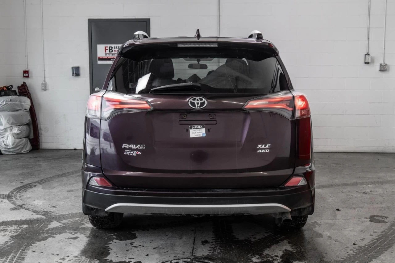 2016 Toyota RAV4 AWD XLE GARANTIE 1 AN Main Image