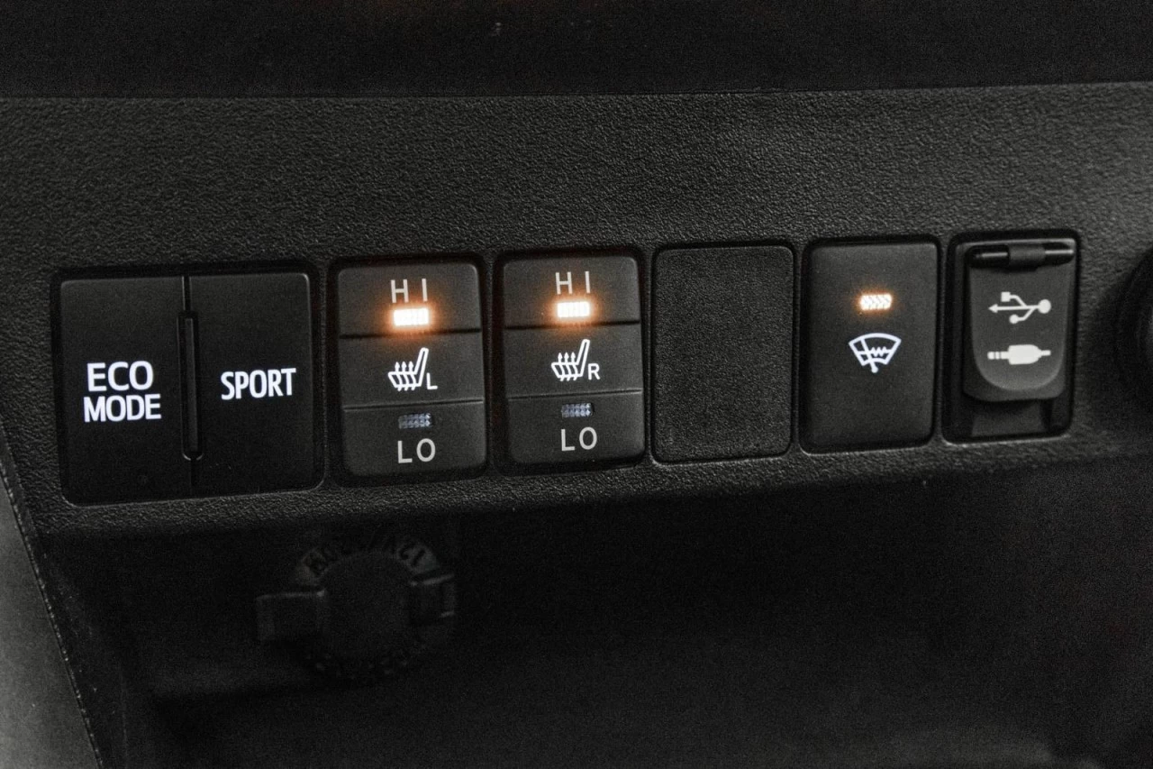 2017 Toyota RAV4 LE MAGS+SIEGES.CHAUFF+BLUETOOTH+CAM.RECUL Main Image