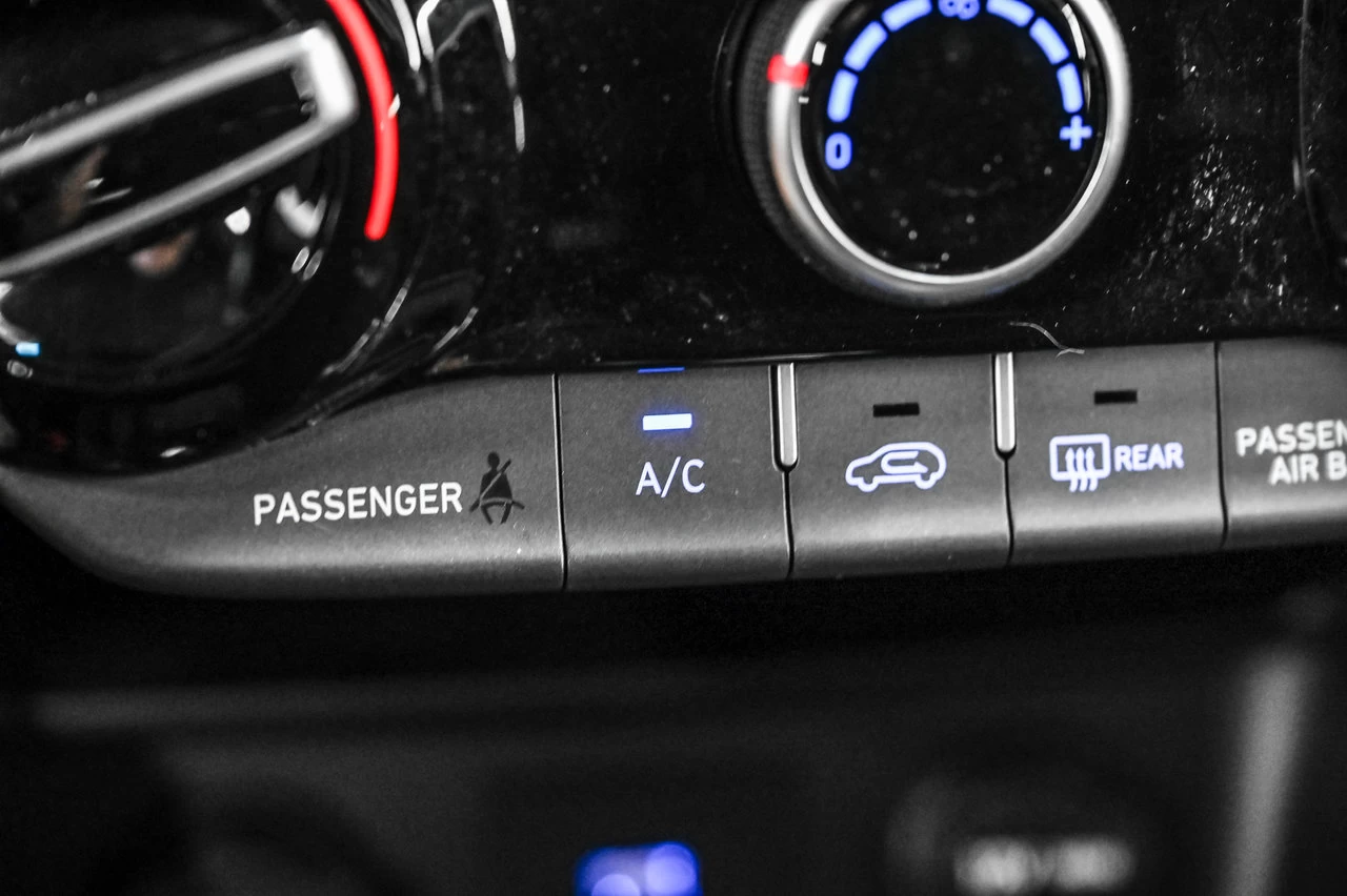 2023 Hyundai Kona Preferred Main Image