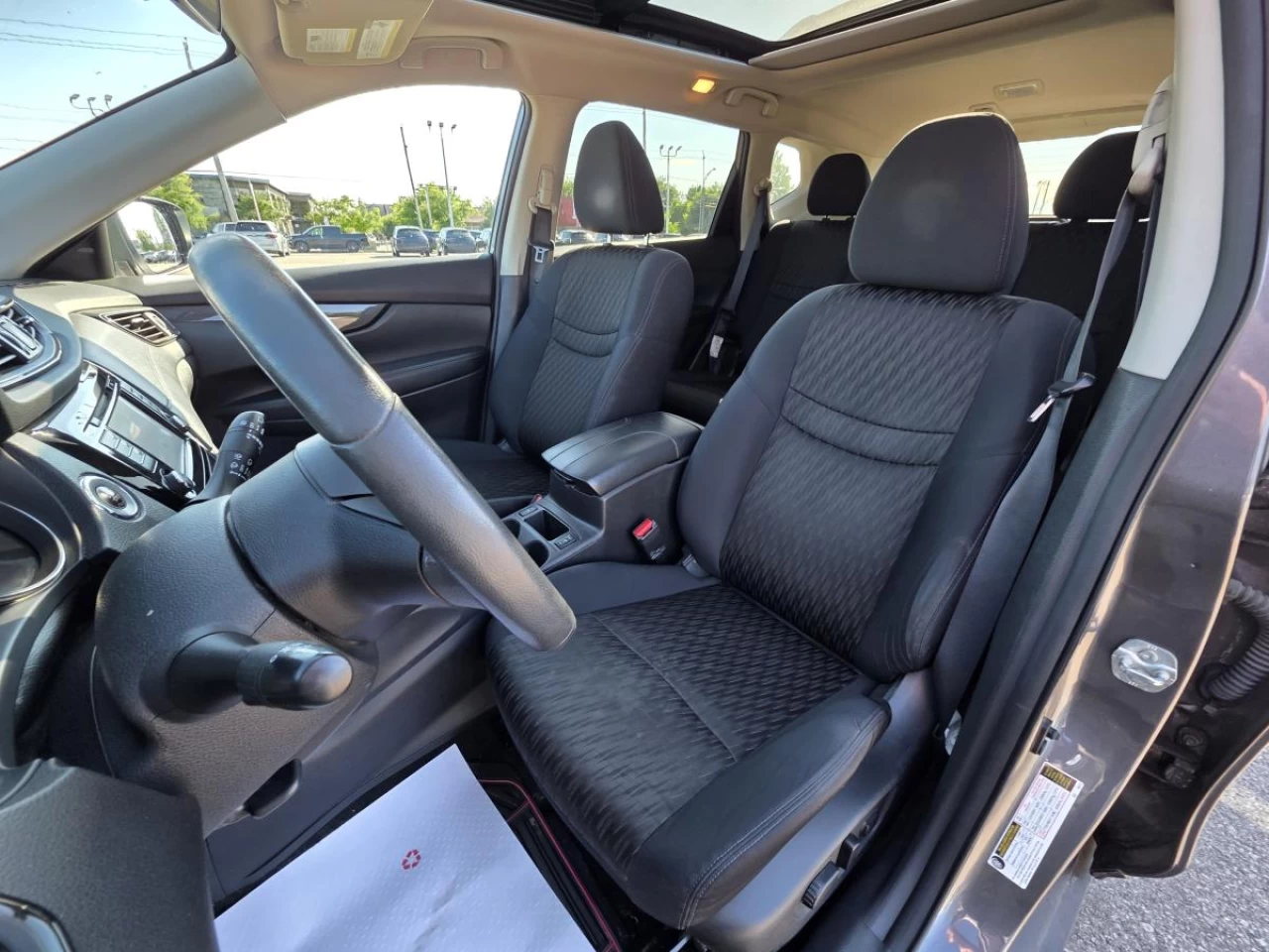 2017 Nissan Rogue AWD 4dr S Image principale
