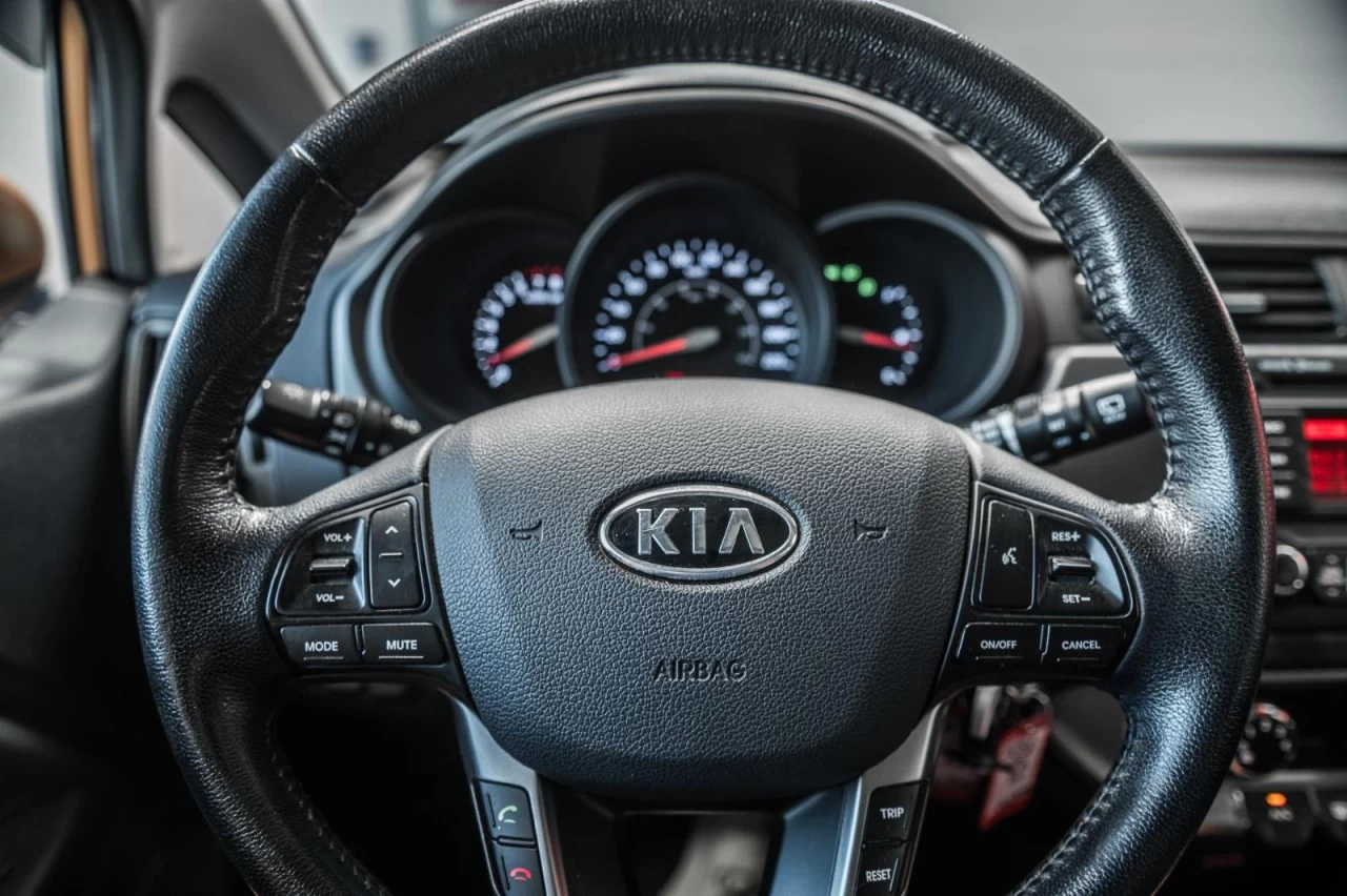 2012 Kia Rio Automatique - Économique et fiable Image principale