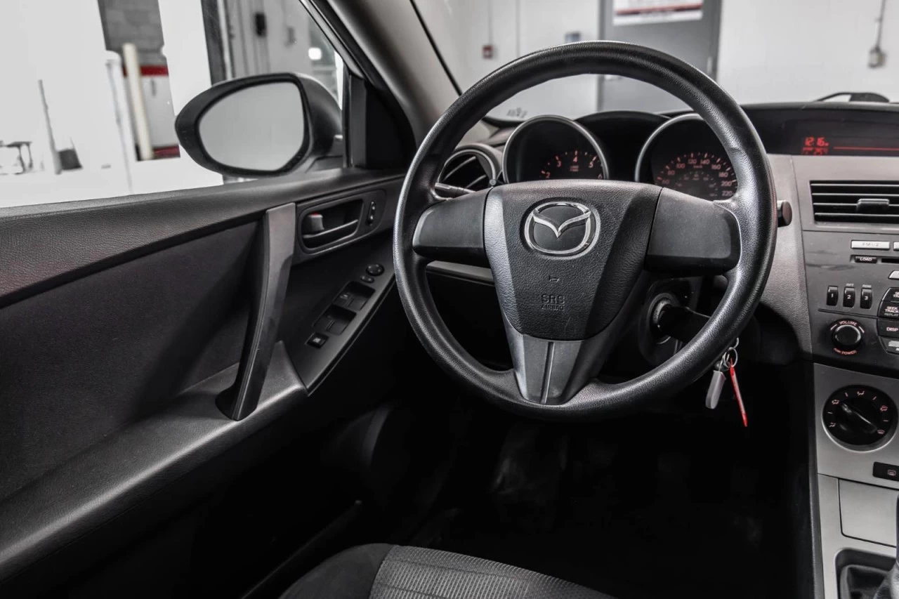 2010 Mazda Mazda3 Manuelle AUBAINE!!! Image principale