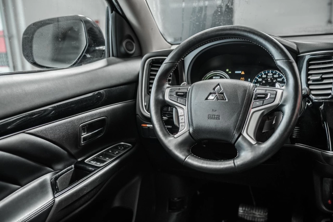 2019 Mitsubishi Outlander PHEV S-AWC CUIR+TOIT.OUVRANT+CARPLAY+SIEGES.CHAUFFANTS Main Image