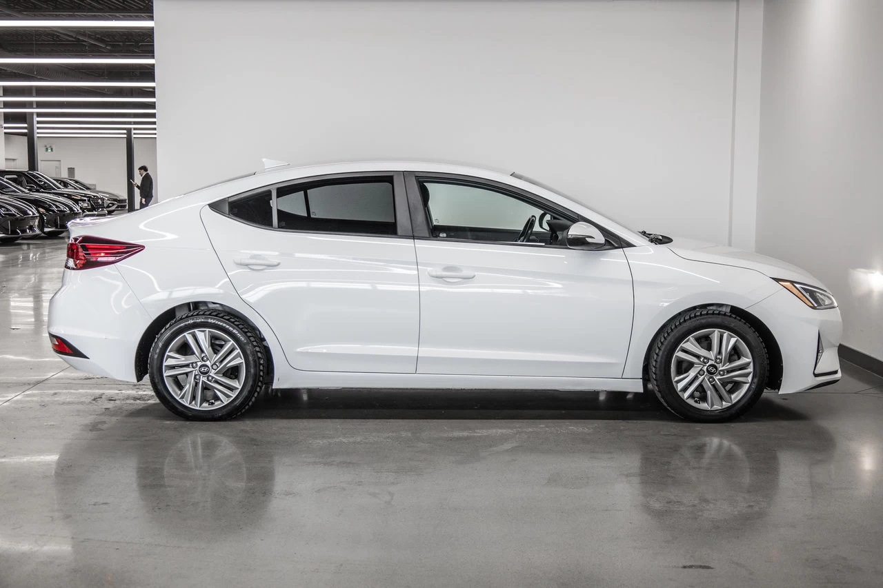 2020 Hyundai Elantra Preferred Main Image