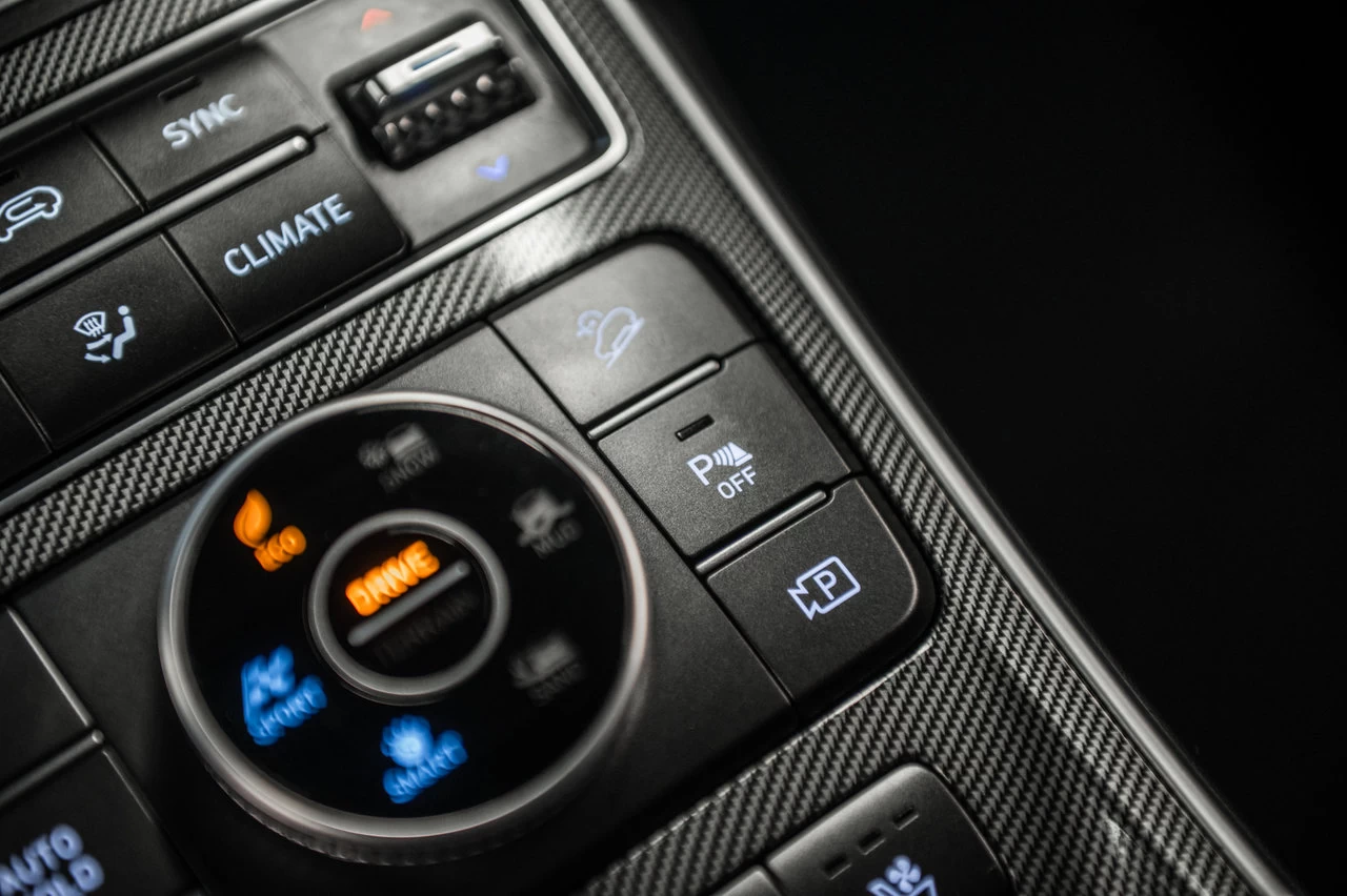 2023 Hyundai Santa Fe Hybrid Luxury Awd Main Image